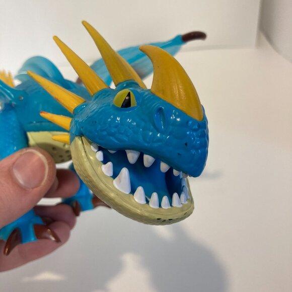 How To Train Your Dragon Stormfly Deadly Nadder 2018 Light Toy Not Working - Picture 3 of 11